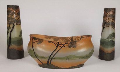 LEGRAS Fireplace set comprising a planter...