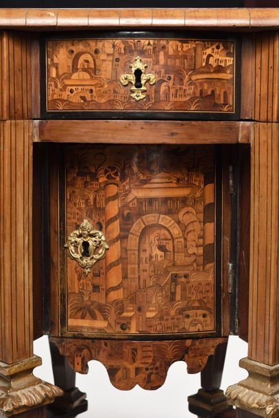 BUREAU MAZARIN de forme rectangulaire en...
