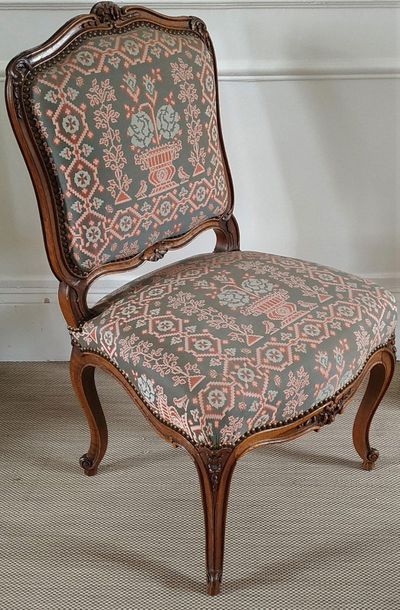 PAIRE DE FAUTEUILS et PAIRE DE CHAISES en...
