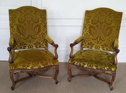 PAIR OF HIGH-BACK FALLS in natural wood moulded...