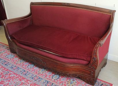 BANQUETTE in mahogany moulded and carved...