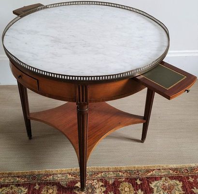 Large mahogany veneer BOUILLOTTE TABLE opening...
