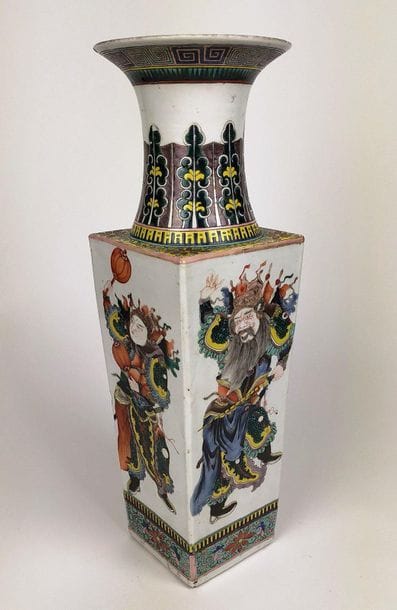 CHINA Large square section vase in enamelled...