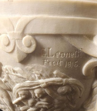 G. LEONETTI (XIX) Marble mortar richly carved...