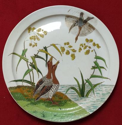 PAIR OF LARGE Dishes in enamelled porcelain...
