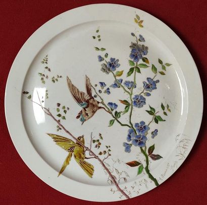 PAIR OF LARGE Dishes in enamelled porcelain...