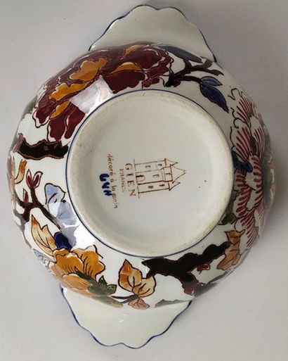 GIEN Earthenware dinner service with floral...