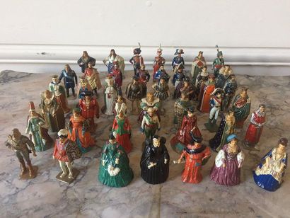 LEAD FIGURINES Collection of 178 lead figurines...