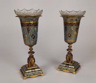 PAIR OF VASES in gilt bronze and cloisonné...