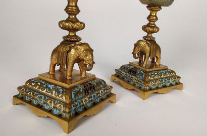 PAIR OF VASES in gilt bronze and cloisonné...