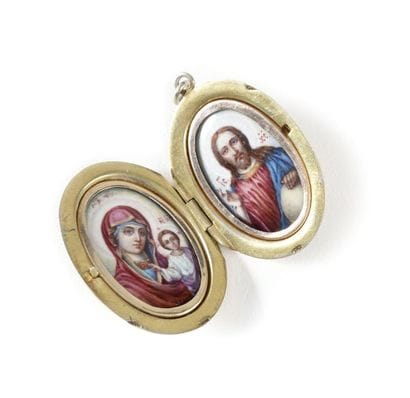 MEDAILLON

With two enamel and ceramic icons...