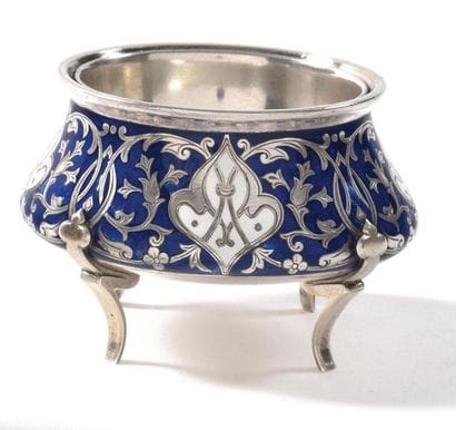 LIVING ROOM by KHLEBNIKOV

Silver, blue enamel

Punches:...