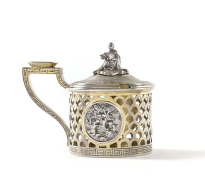 GLASS HOLDER in the 