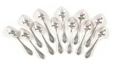 12 TEASPOONS A THE

Silver, vermeil

Punch:...