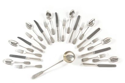 BATCH containing 8 KNIFFS, 8 SPOONS, 8 FORKS...