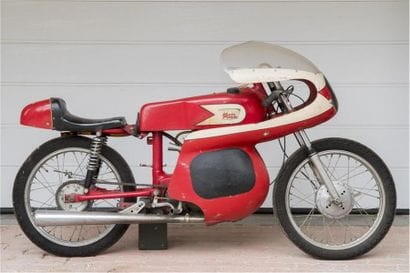 1960 MOTO MORINI CORSACO 125
Succession de...