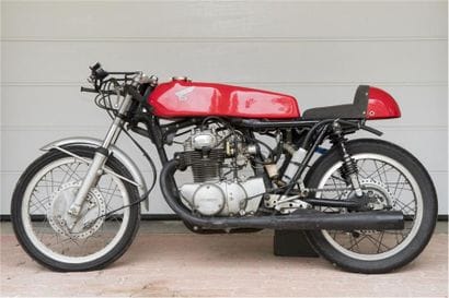 1970 HONDA RACING 350 HRC
Succession de Monsieur...