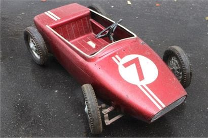 Lotus F1

Voiture à pédales de marque MG...