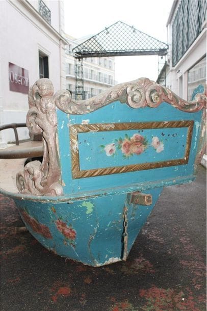 Barque de manège forain XIX°. Finement réalisée...