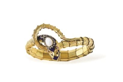 BRACELET EN FORME DE SERPENT

Or, diamants...