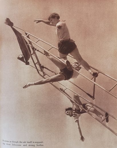 [А.RODCHENKO].

A pageant of youth. Album...