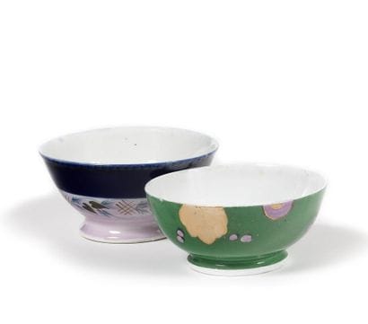 DEUX BOLS

Porcelaine peinte

Manufacture...
