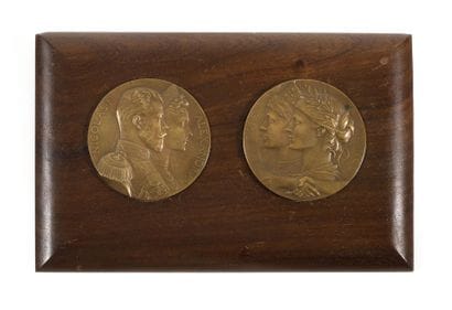 LOT DE DEUX MEDAILLES COMMEMORATIVES pour...