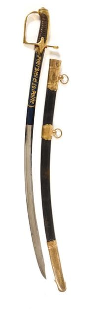 SABRE D’OFFICIER DE CAVALERIE. Poignée recouverte...
