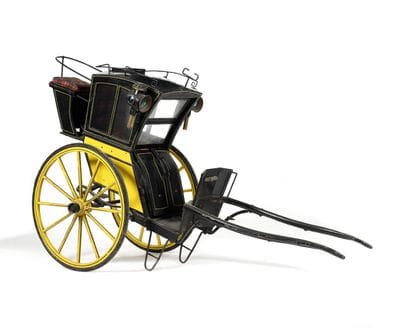 PETIT CABRIOLET D’ENFANT. Caisse en bois...