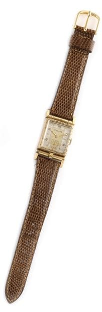 BULOVA About 1940. Ref : 3095854. 10K gold...