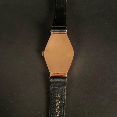OMEGA PETROGRAD CIRCA 1926. Rare wristwatch...
