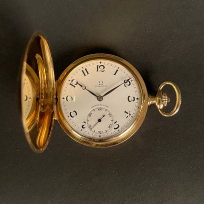 OMEGA About 1900 Yellow gold gousset watch...