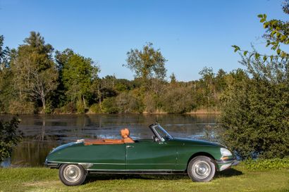 1968 CITROËN DS 21M CABRIOLET
Série 4488583

Moteur...