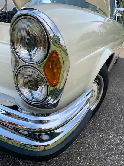 1970 MERCEDES BENZ 280 SE 3.5 COUPE
	Ligne...