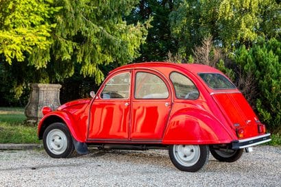 CITROEN 2CV 6
_Allemande d’origine

_Jamais...