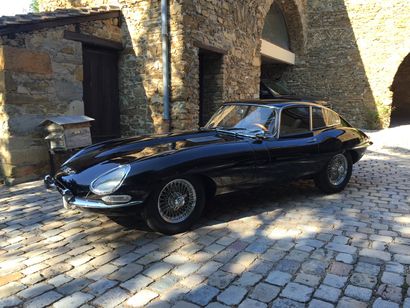 1964 JAGUAR TYPE E SERIE 1 3,8L FHC
Numéro...