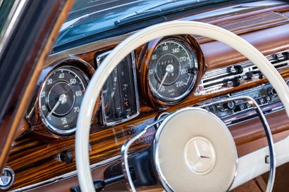 1969 Mercedes-Benz 250 SE COUPE W111
Numéro...