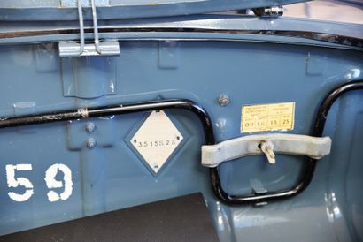 1958 RENAULT 4CV
Numéro de série 3515828

Très...
