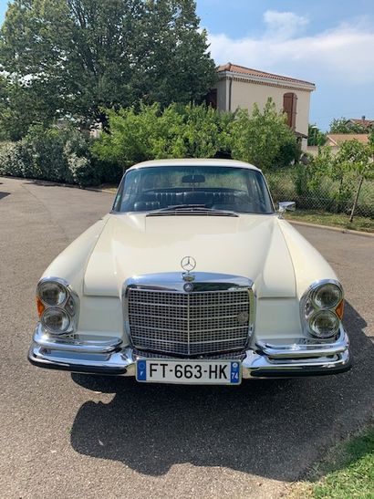 1970 MERCEDES BENZ 280 SE 3.5 COUPE
	Ligne...