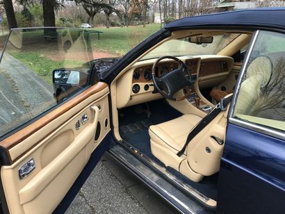 1996 BENTLEY AZURE
Numéro de série MBN000ABL018

Superbe...