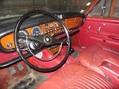 1968 JAGUAR 420
Numéro de série 1F2T124DN

Rare...