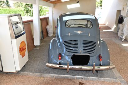 1958 RENAULT 4CV
Numéro de série 3515828

Très...