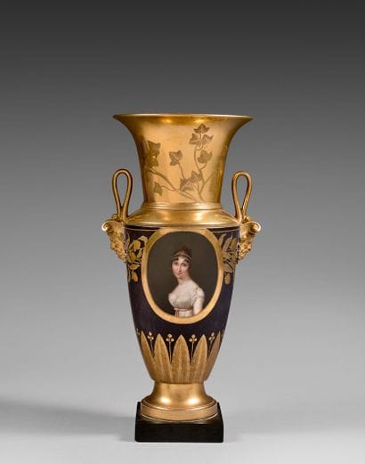 
PARIS, MANUFACTURE OF DAGOTY. Oblong porcelain...