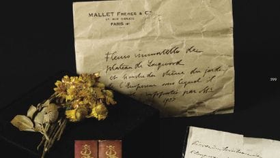 
In an envelope handwritten in pen: 