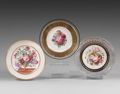 PARIS Porcelain plate with polychrome decoration...