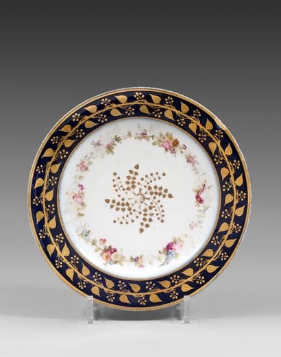 
SÈVRES Hard porcelain plate decorated with...