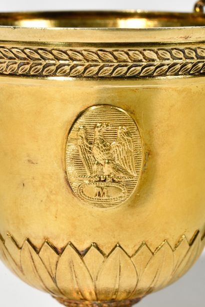 
MADAME MERE Beautiful pair of cream pots,...