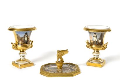
THE BATTLE OF ALEXANDER Octagonal desk paperweight....