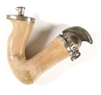IMPORTANT PIPE STOVE IN LOW FOAM. Hinged...