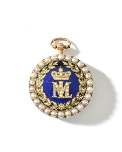 
MARIE LOUISE Round neck watch in gold with...